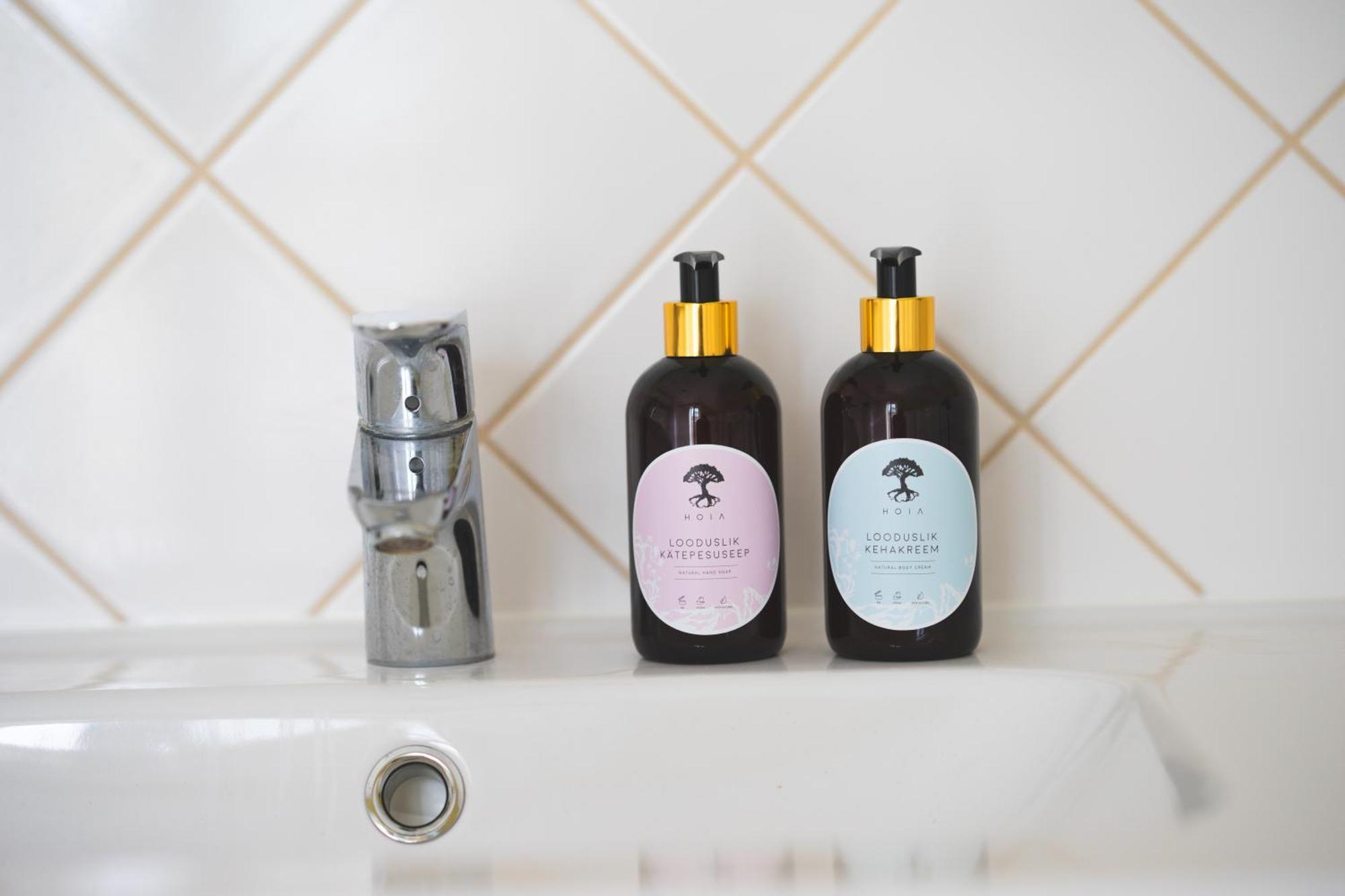 Vanalinna Boutique Hotel 쿠레사아레 외부 사진